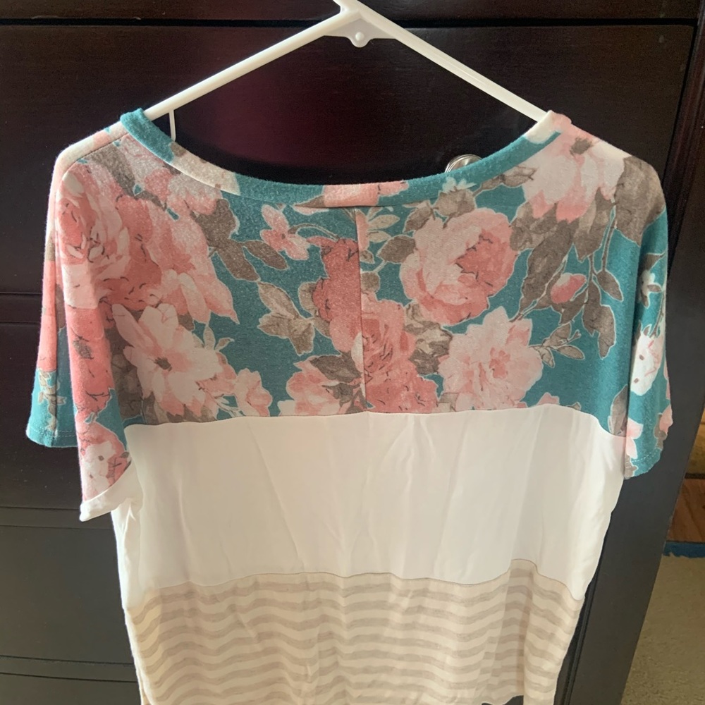 Ladies Tunic - Picture 2 of 3